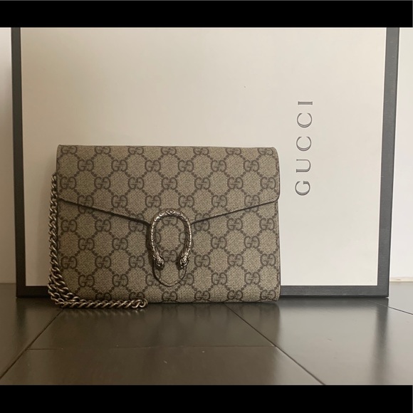 Gucci Wallet on a Chain - Picture 1 of 3